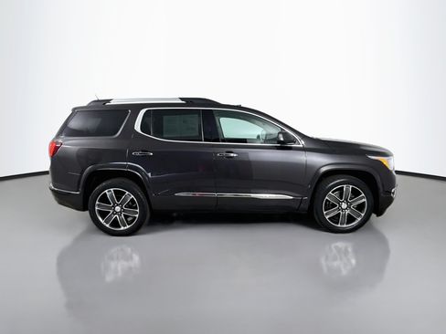 Used 2017 GMC Acadia Denali w/ Technology Package AWD/4WD image 9