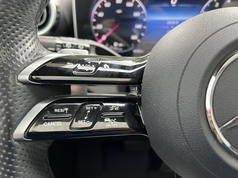 Used 2024 Mercedes-Benz GLC 300 4MATIC w/ AMG Line image 19