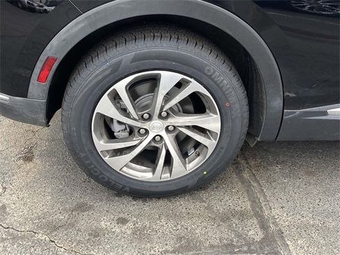 Used 2021 Buick Envision Essence w/ Technology Package I image 9