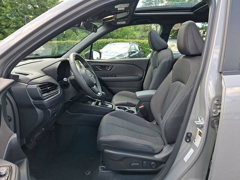 Used 2025 Subaru Forester Premium AWD/4WD image 13