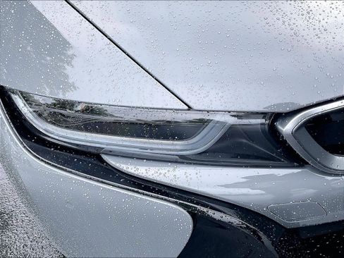 Used 2017 BMW i8 AWD/4WD image 28
