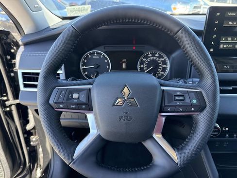 New 2026 Mitsubishi Outlander SE FWD image 40
