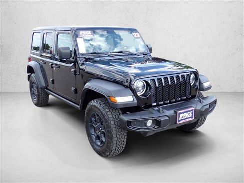 Used 2023 Jeep Wrangler Unlimited w/ Cold Weather Group AWD/4WD image 6
