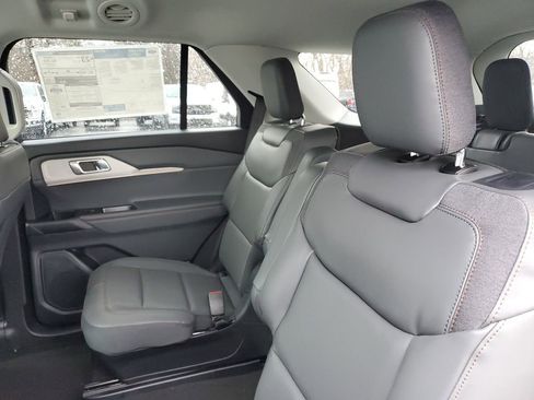 New 2026 Ford Explorer Active image 29