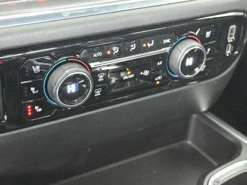 Used 2023 Chevrolet Silverado 1500 High Country w/ Technology Package image 27