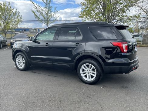 Used 2017 Ford Explorer 4WD image 3