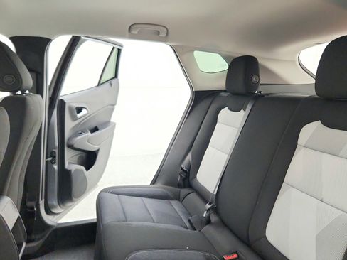 New 2026 Chevrolet Trax LS w/ Driver Confidence Package image 44