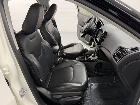 Used 2018 Jeep Compass Limited w/ Navigation Group image 14