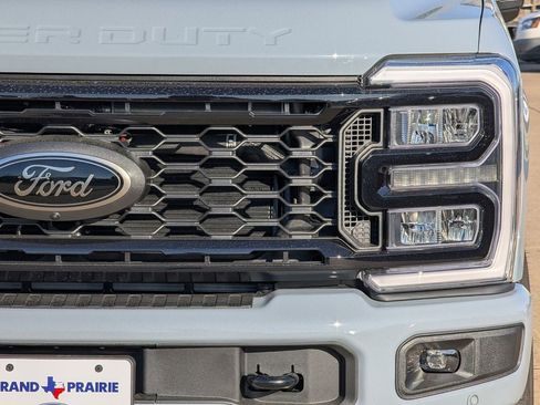 New 2026 Ford F250 Lariat w/ Black Appearance Package image 47