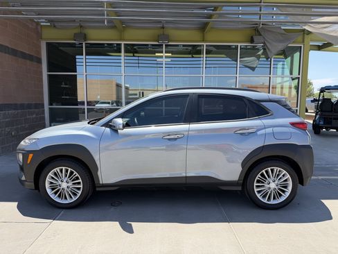 Used 2020 Hyundai Kona SEL Plus w/ Cargo Package FWD image 7