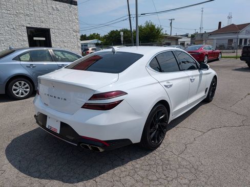Used 2022 Genesis G70 2.0T RWD image 6