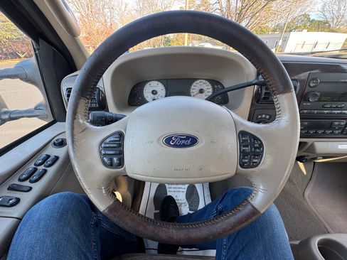 Used 2006 Ford F350 King Ranch AWD/4WD image 26