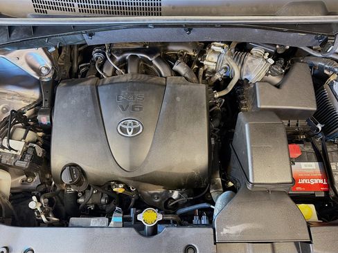 Used 2017 Toyota Highlander XLE image 37