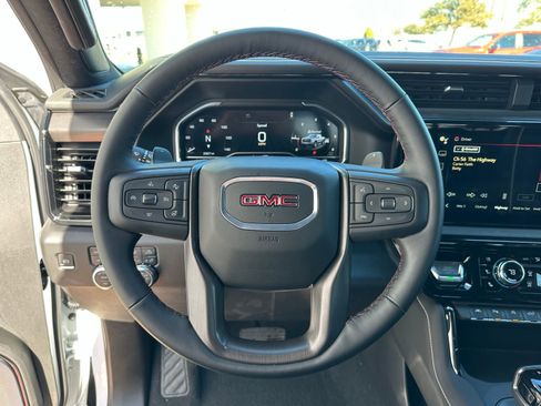 Used 2025 GMC Sierra 1500 AT4X image 14