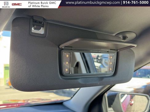 Used 2024 GMC Terrain SLE w/ Driver Convenience Package image 31