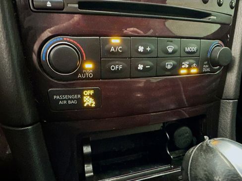 Used 2011 INFINITI EX35 Journey w/ Premium Pkg image 24