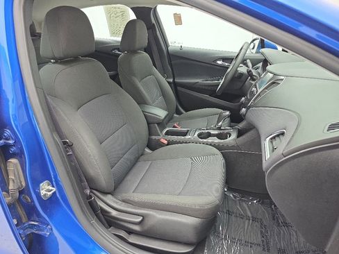 Used 2017 Chevrolet Cruze LT w/ Convenience Package FWD image 43