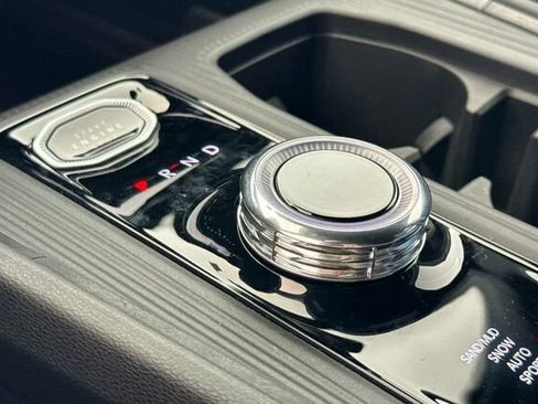 New 2026 Jeep Cherokee Limited image 18