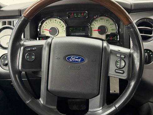 Used 2010 Ford Expedition Limited image 16