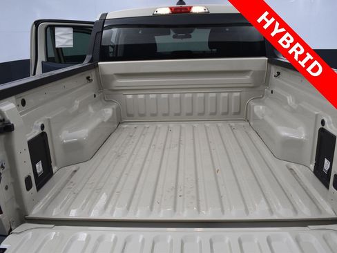 New 2025 Ford Maverick XL image 21