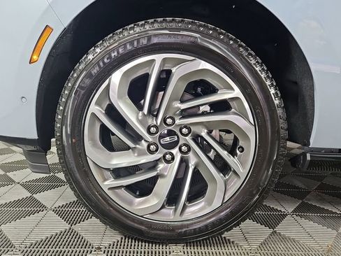 New 2025 Lincoln Navigator L Reserve AWD/4WD image 8