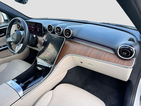 Used 2025 Mercedes-Benz C 300 4MATIC Sedan image 15