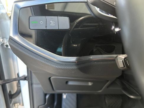 Used 2023 Audi Q3 2.0T Premium image 35