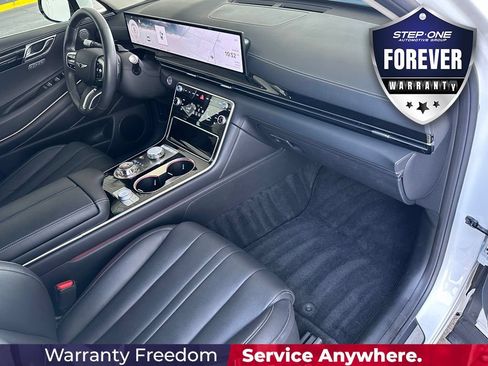 Used 2025 Genesis GV80 2.5T Standard AWD/4WD image 37