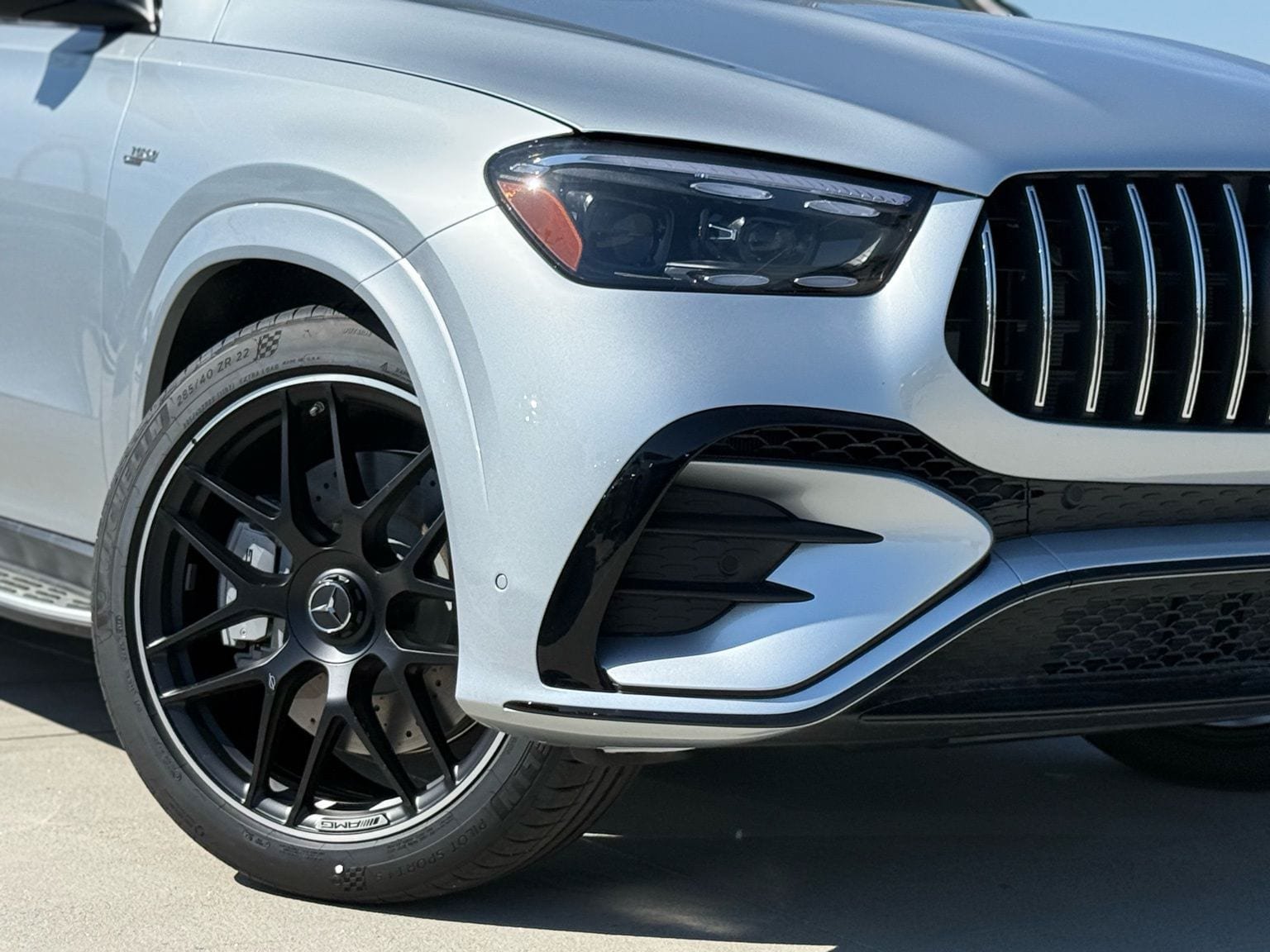 New 2026 Mercedes-Benz GLE 53 AMG 4MATIC Coupe image 4