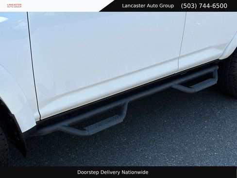 Used 2016 Toyota 4Runner SR5 AWD/4WD image 12