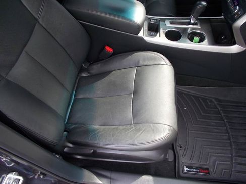 Used 2013 Nissan Altima 3.5 SL w/ Technology Pkg FWD image 19