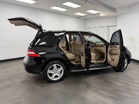 Used 2013 Mercedes-Benz ML 550 4MATIC image 28
