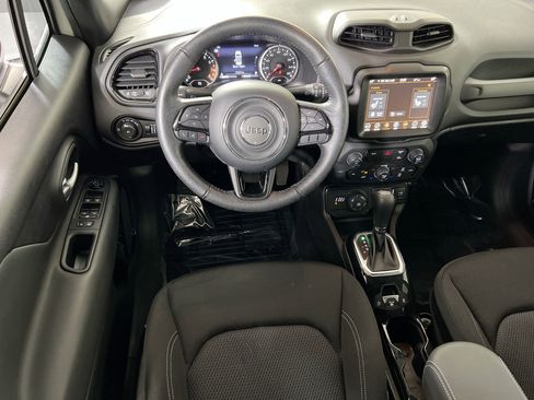 Used 2022 Jeep Renegade Altitude w/ Convenience Group image 22