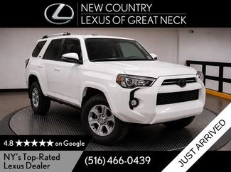 Used 2024 Toyota 4Runner SR5 Premium w/ Moonroof Package AWD/4WD video 1