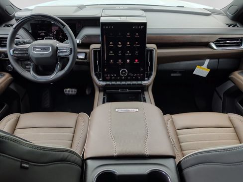 New 2026 GMC Yukon Denali Ultimate AWD/4WD image 23
