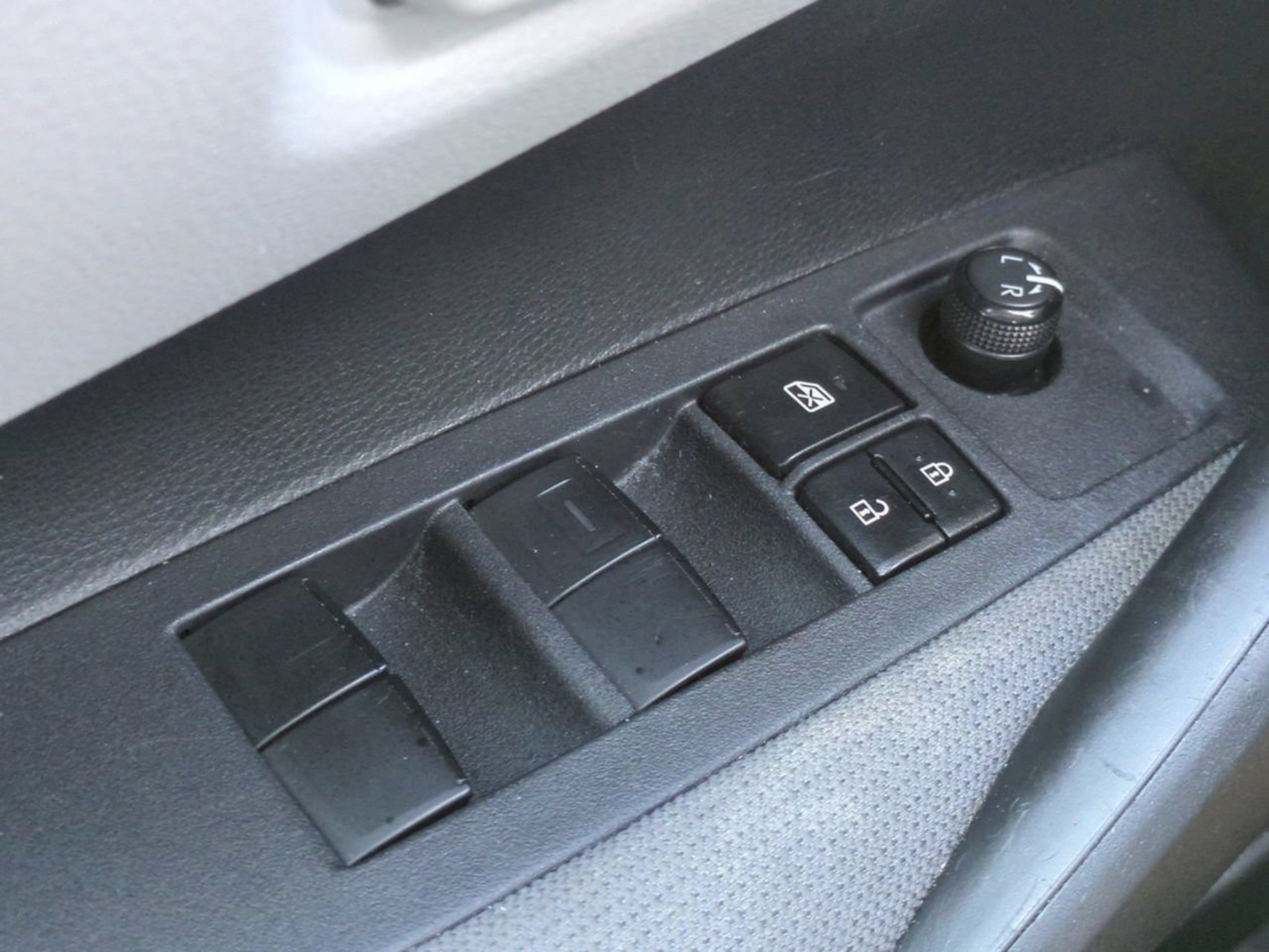 Used 2024 Toyota Corolla LE FWD image 21