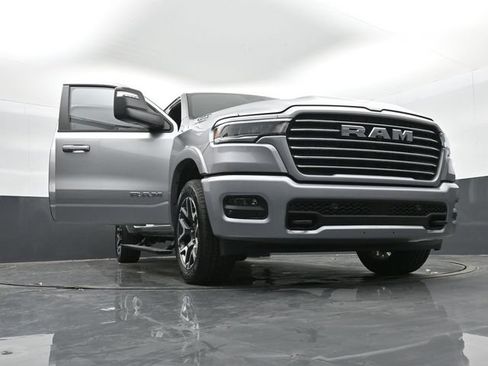 Used 2025 RAM 1500 Laramie AWD/4WD image 52