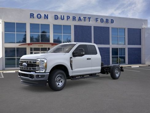 New 2026 Ford F350 XL w/ XL Chrome Package AWD/4WD image 2