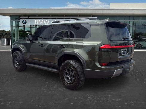 Used 2024 Lexus GX 550 AWD/4WD image 5