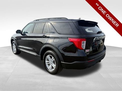 Used 2023 Ford Explorer XLT w/ Class IV Trailer Tow Package image 3