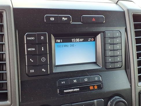 Used 2022 Ford F250 XL w/ Power Equipment Group AWD/4WD image 23