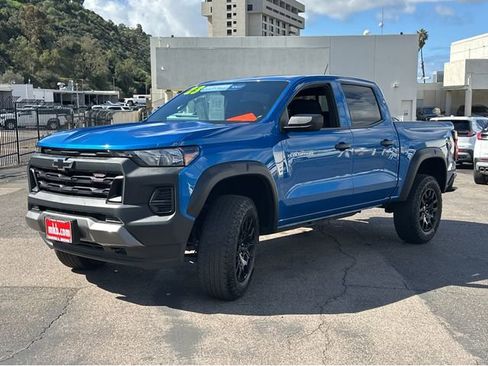 Certified 2023 Chevrolet Colorado Trail Boss w/ Advanced Trailering Package AWD/4WD image 10