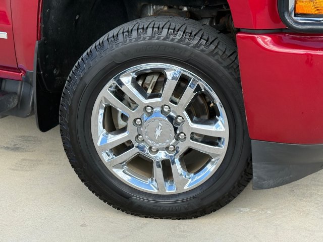 Used 2018 Chevrolet Silverado 2500 High Country w/ Duramax Plus Package AWD/4WD image 2