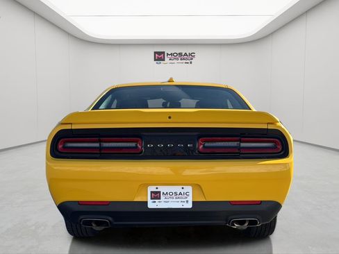 Used 2017 Dodge Challenger GT w/ Driver Convenience Group image 6