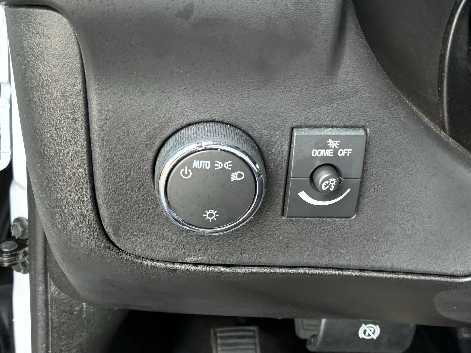 Used 2025 Chevrolet Express 2500 w/ Driver Convenience Package RWD image 35