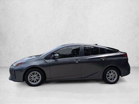 Used 2022 Toyota Prius LE FWD image 9