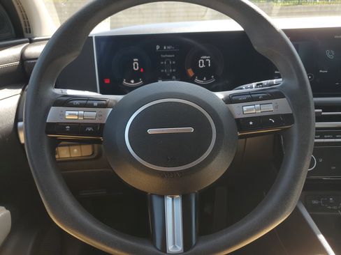 Used 2025 Hyundai Tucson SEL FWD image 19