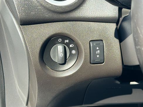 Used 2015 Ford Fiesta SE FWD image 16