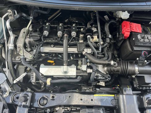 Used 2025 Nissan Versa SV FWD image 29