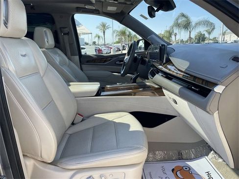 Used 2021 Cadillac Escalade Sport Platinum image 29
